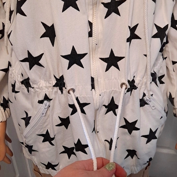 Black and White Star Jacket by Karen Kane with Front Zip and Front Pockets - Picture 5 of 9